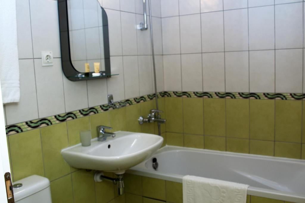 Wien Hotel Lviv Bilik gambar