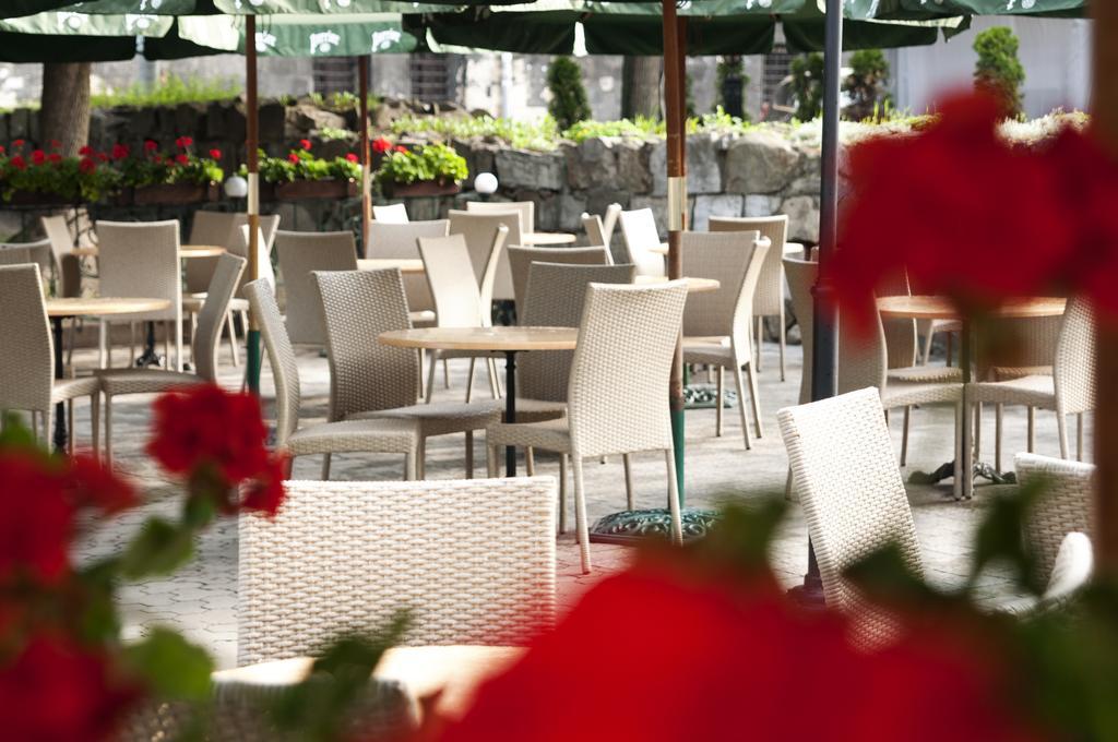 Wien Hotel Lviv Luaran gambar